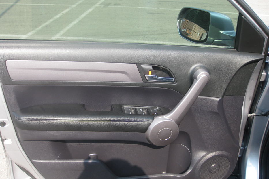Продам Honda CR-V 2008 года в Днепре