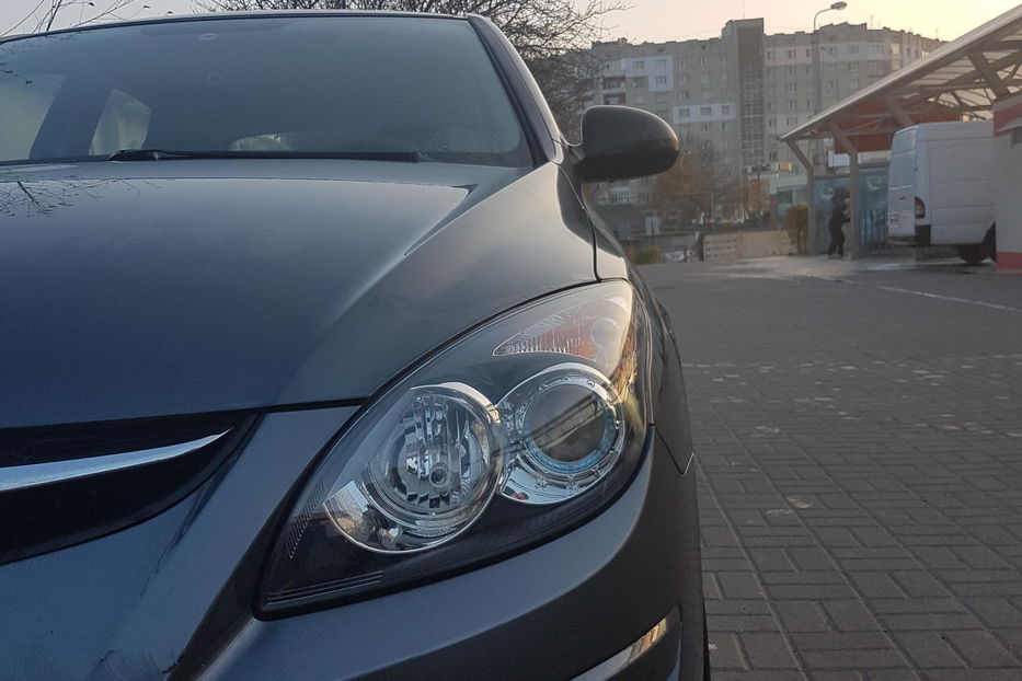 Продам Hyundai i30  1.4 DOHC 2011 года в Ровно