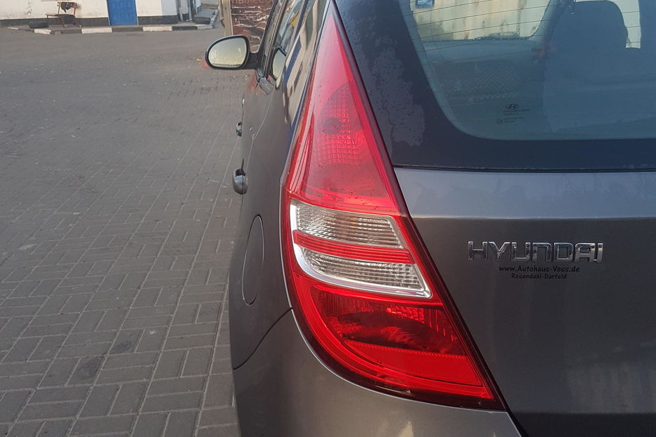 Продам Hyundai i30  1.4 DOHC 2011 года в Ровно