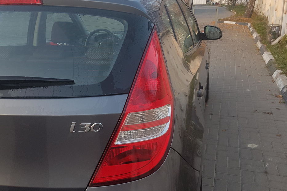 Продам Hyundai i30  1.4 DOHC 2011 года в Ровно