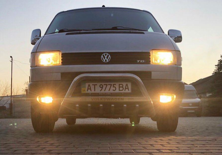 Продам Volkswagen T4 (Transporter) пасс. 2002 года в г. Калуш, Ивано-Франковская область