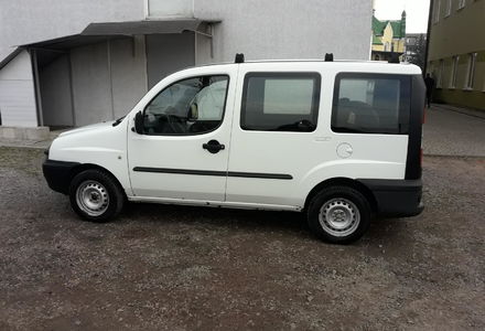 Продам Fiat Doblo пасс. 2004 года в г. Червоноград, Львовская область