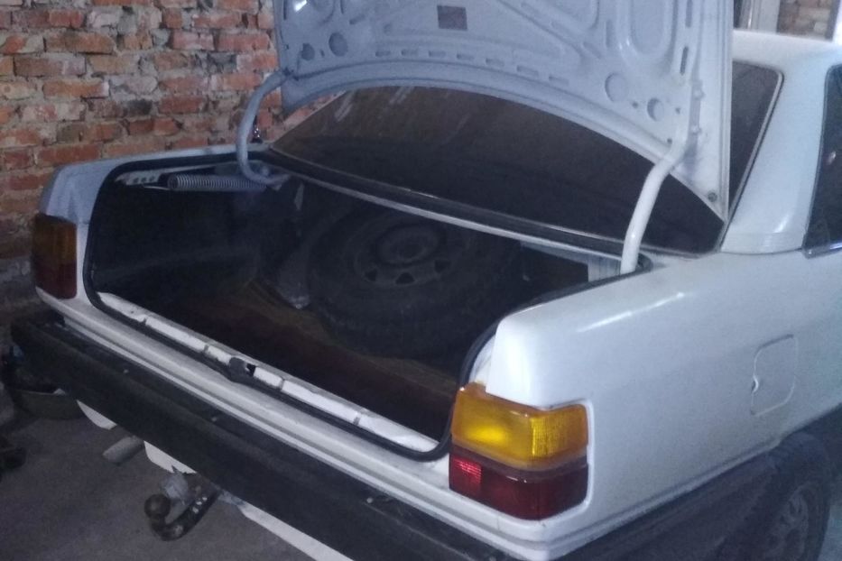 Продам Audi 100 C3 1984 года в Сумах