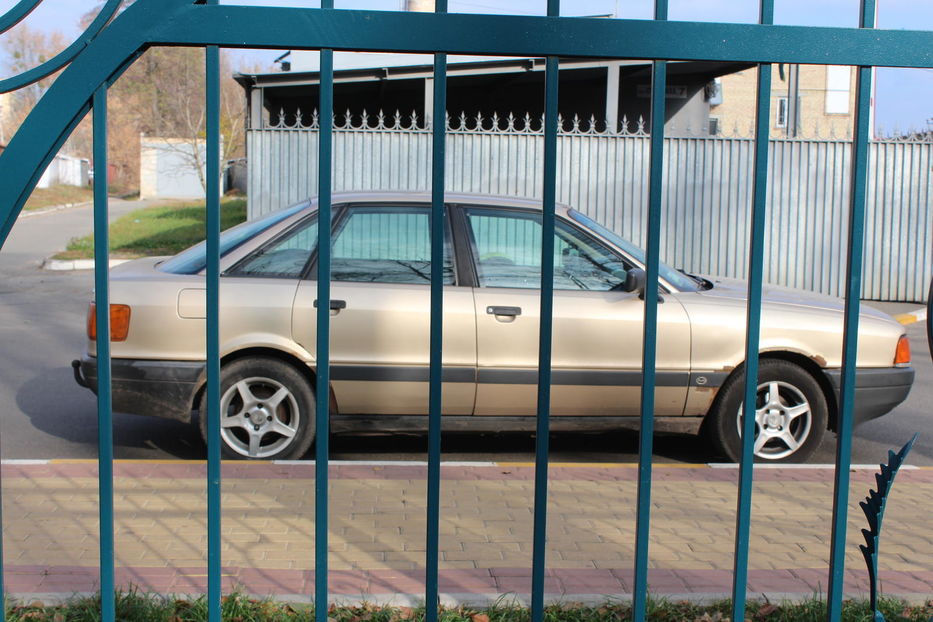 Продам Audi 80 1987 года в г. Ирпень, Киевская область