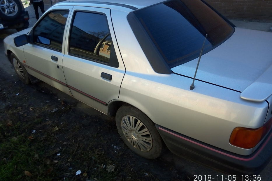 Продам Ford Sierra 1988 года в Харькове