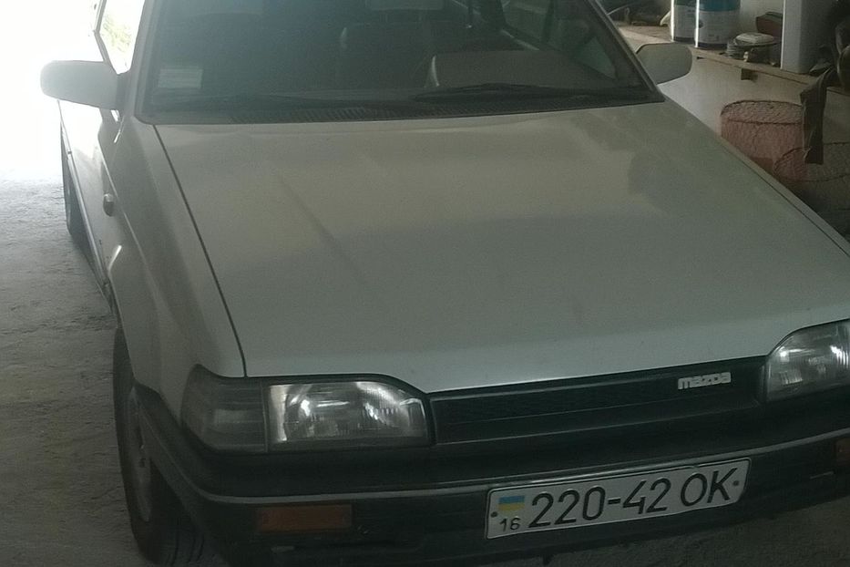 Продам Mazda 323 1989 года в г. Каховка, Херсонская область