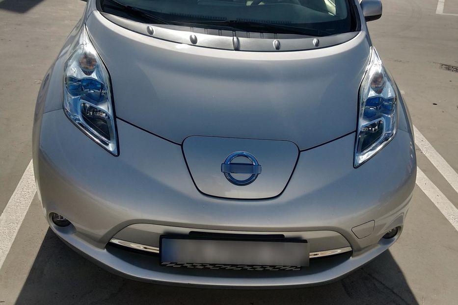 Продам Nissan Leaf SV 2011 года в Киеве