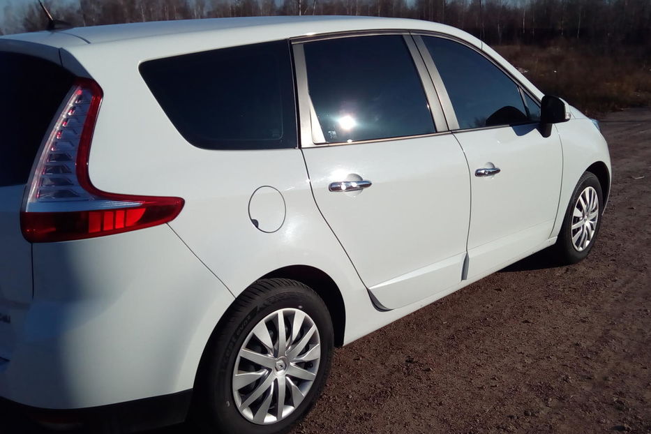 Продам Renault Grand Scenic 2013 года в г. Коростень, Житомирская область