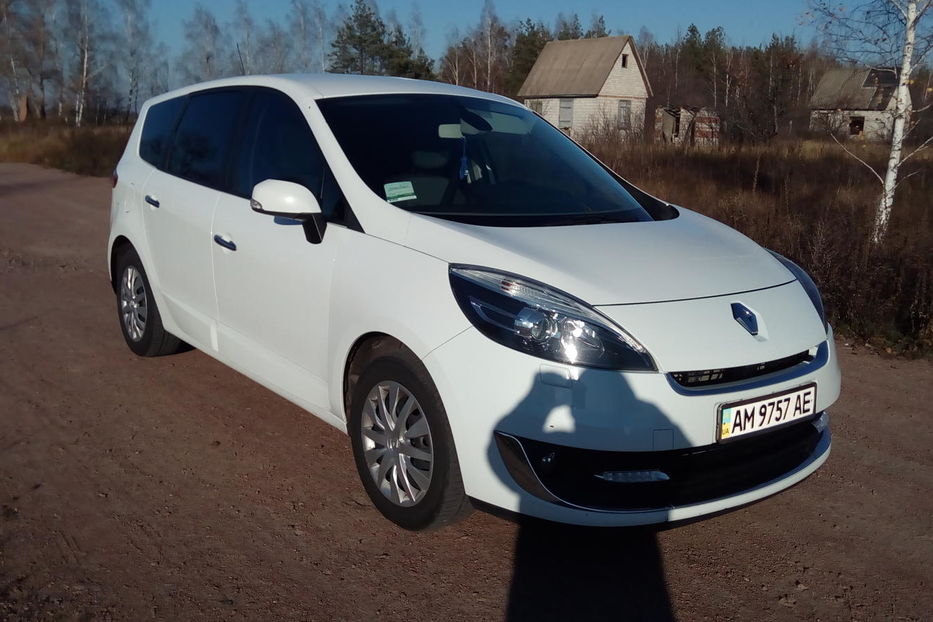 Продам Renault Grand Scenic 2013 года в г. Коростень, Житомирская область