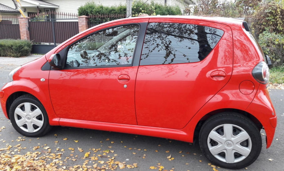 Продам Toyota Aygo 2011 года в Киеве