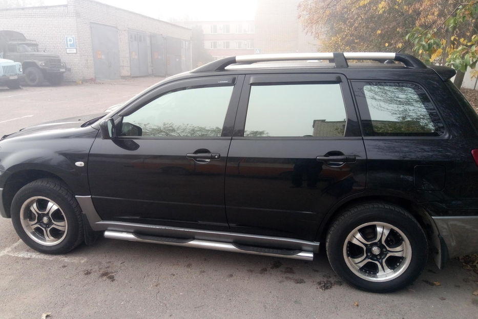 Продам Mitsubishi Outlander 4+4 2005 года в Николаеве