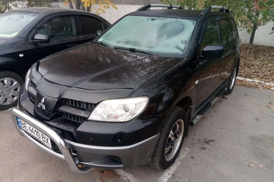 Продам Mitsubishi Outlander 4+4 2005 года в Николаеве