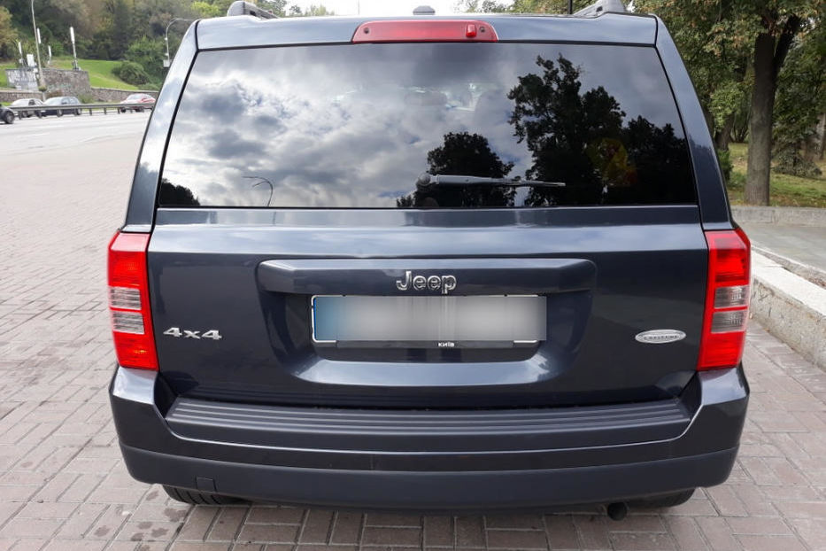 Продам Jeep Patriot Latitude 2014 года в Киеве