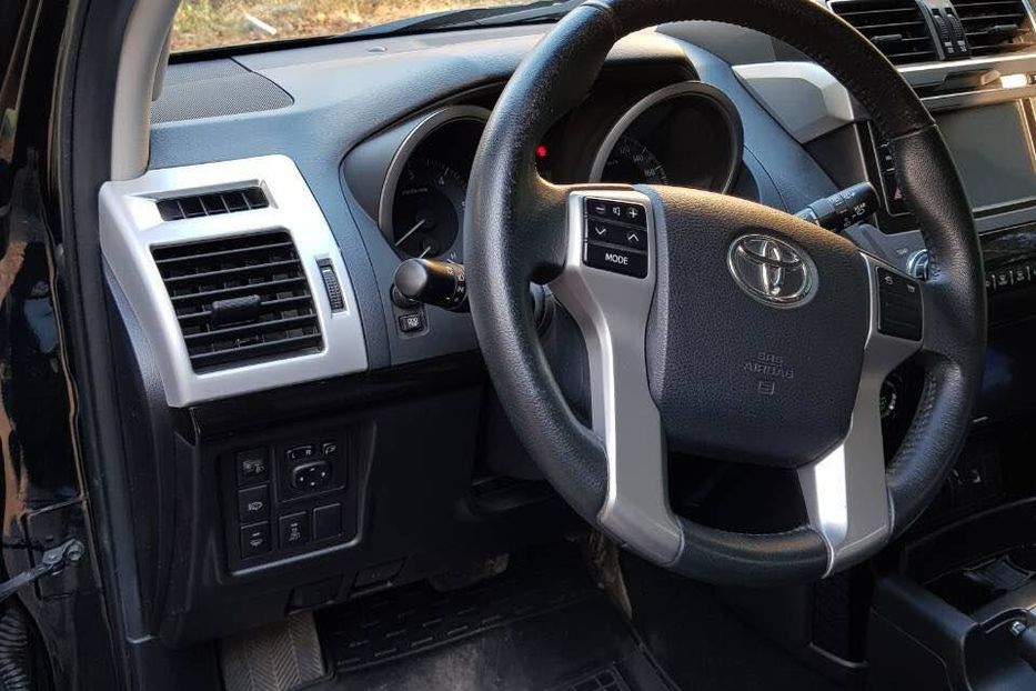 Продам Toyota Land Cruiser Prado 2014 года в Одессе