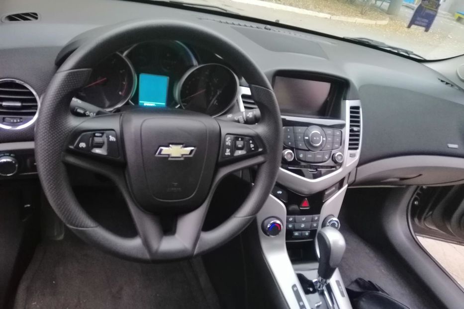 Продам Chevrolet Cruze Lt 2016 года в г. Кривой Рог, Днепропетровская область