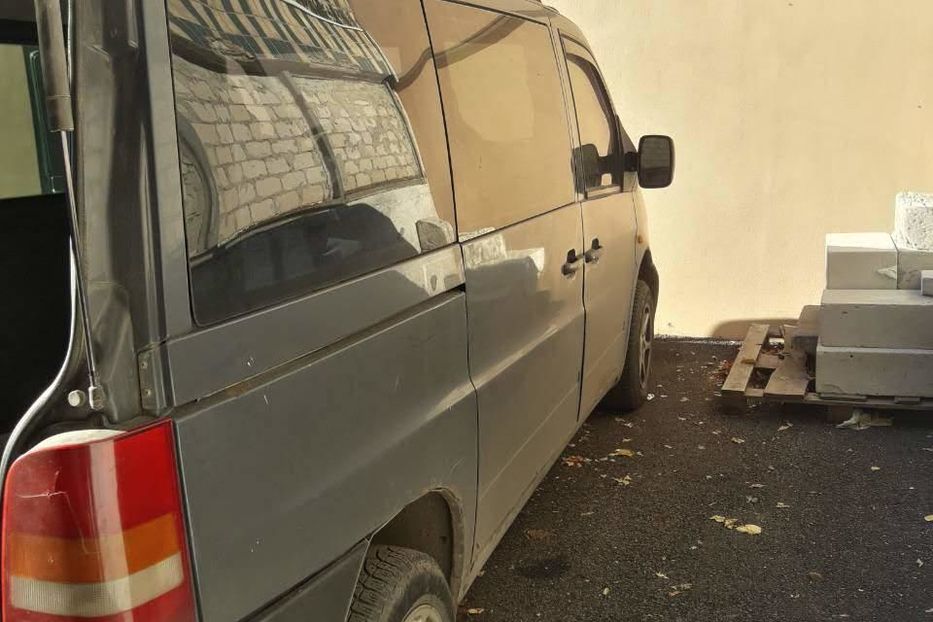 Продам Mercedes-Benz Vito пасс. 2.3 1998 года в Днепре