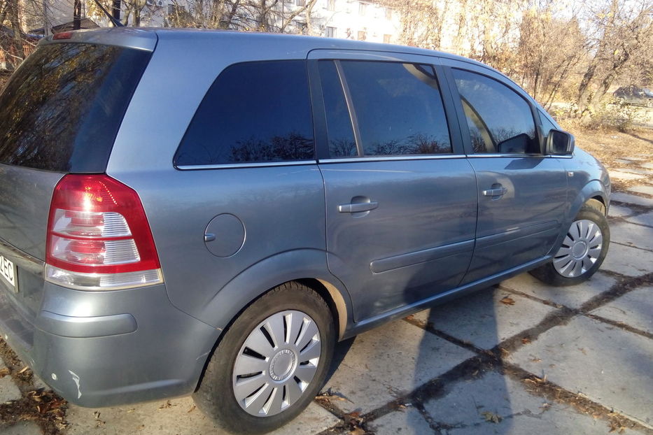 Продам Opel Zafira 2011 года в Харькове