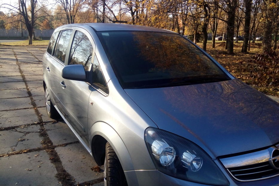 Продам Opel Zafira 2011 года в Харькове