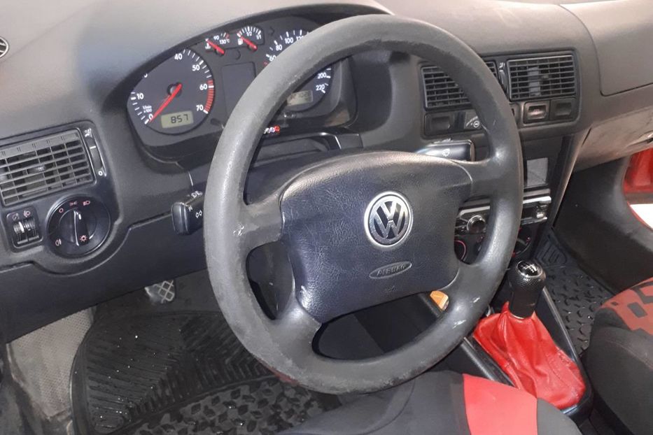 Продам Volkswagen Golf IV 1.4i 16V 1999 года в Киеве