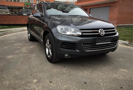 Продам Volkswagen Touareg life 2012 года в Харькове