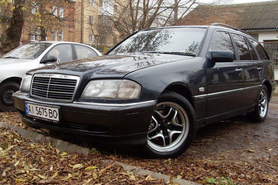 Продам Mercedes-Benz C-Class с220 1997 года в Львове