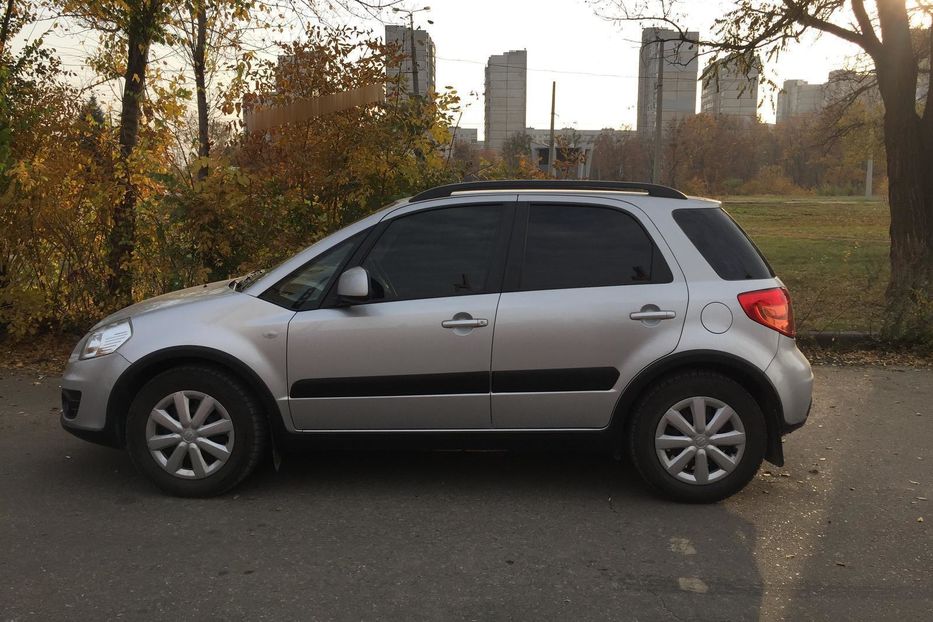 Продам Suzuki SX4 2012 года в Харькове