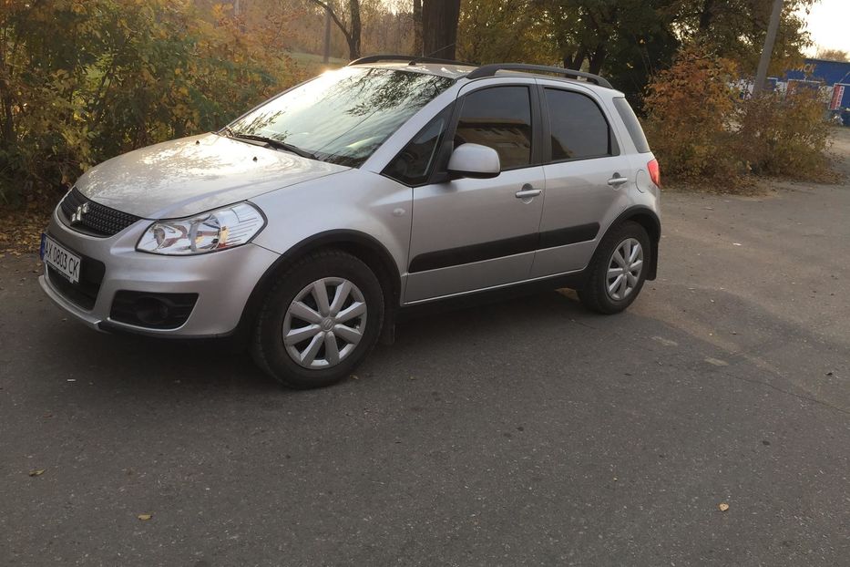 Продам Suzuki SX4 2012 года в Харькове