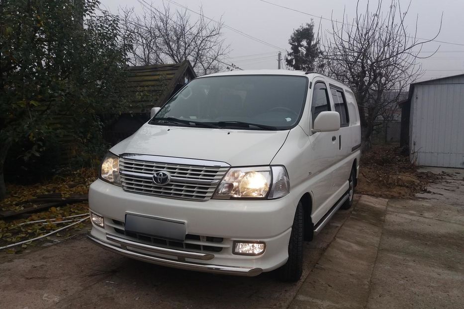 Продам Toyota Hiace груз. 2012 года в Киеве