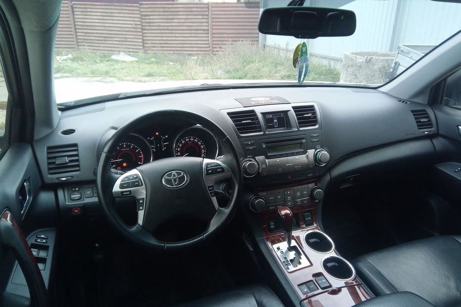 Продам Toyota Highlander 2012 года в Запорожье