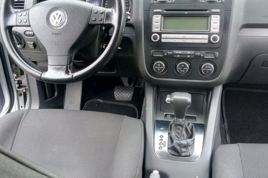 Продам Volkswagen Jetta 2009 года в Киеве