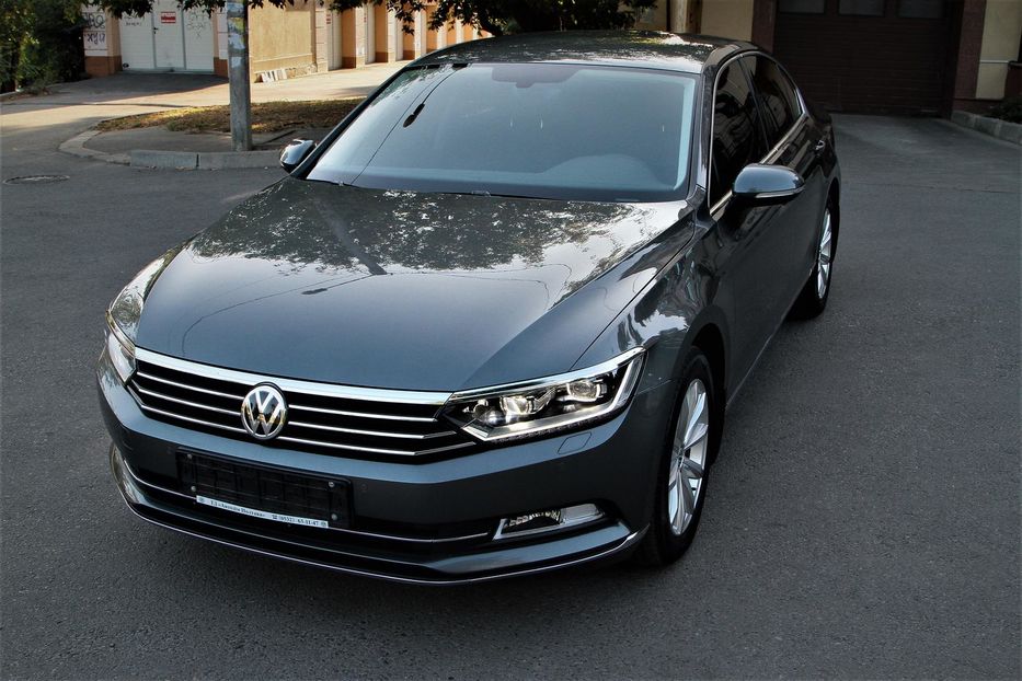 Продам Volkswagen Passat B8 Prestige 2017 года в Харькове