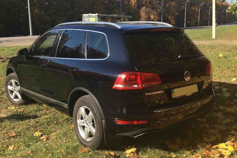 Продам Volkswagen Touareg 2012 года в Харькове