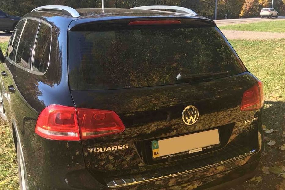 Продам Volkswagen Touareg 2012 года в Харькове