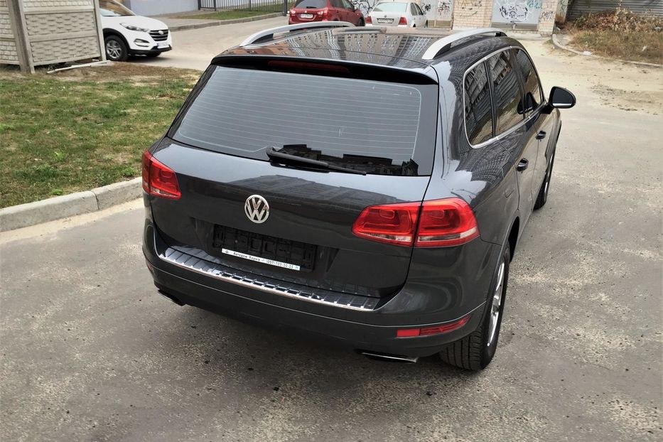 Продам Volkswagen Touareg life 2012 года в Харькове