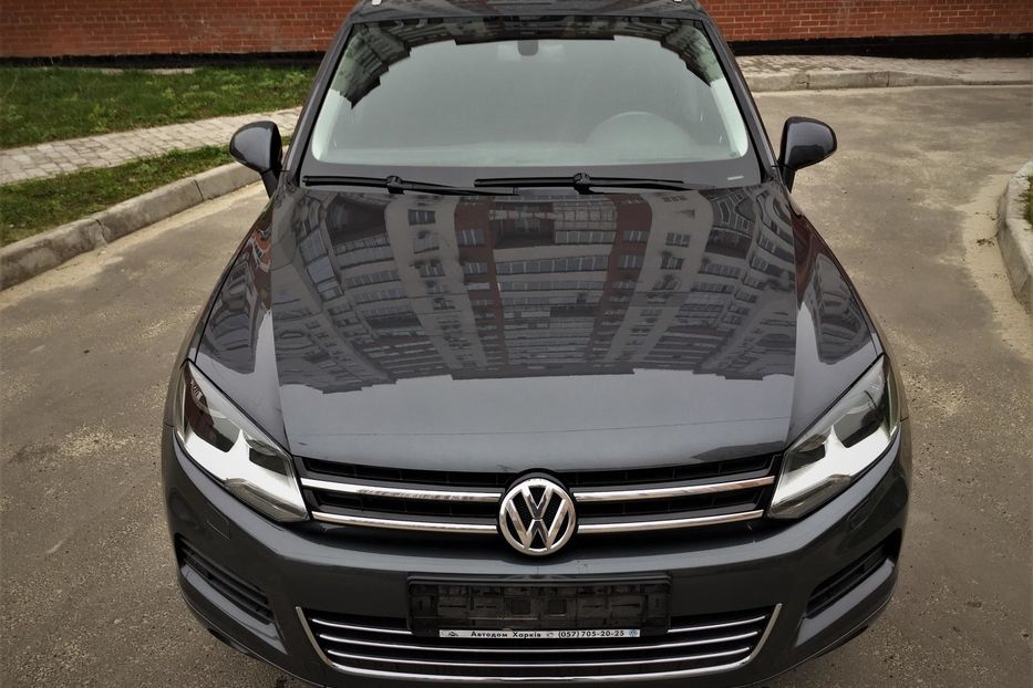 Продам Volkswagen Touareg life 2012 года в Харькове