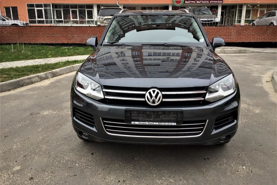 Продам Volkswagen Touareg life 2012 года в Харькове