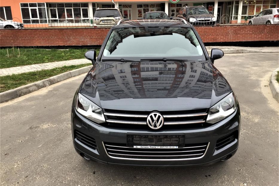 Продам Volkswagen Touareg life 2012 года в Харькове