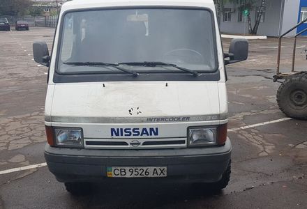 Продам УАЗ 452 пасс. Nissan trade 4x4 2000 года в Чернигове