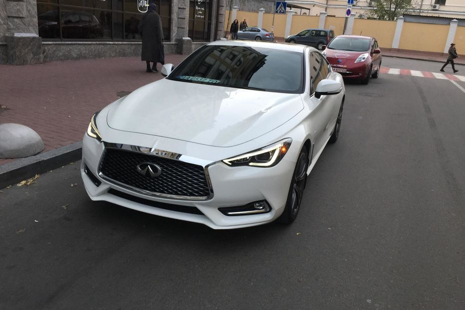 Продам Infiniti Q60 2017 года в Киеве