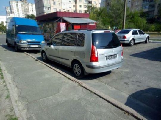 Продам Mazda Premacy 2000 года в Киеве