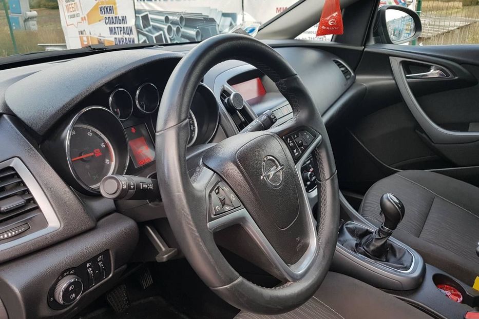 Продам Opel Astra J 2012 года в г. Залещики, Тернопольская область