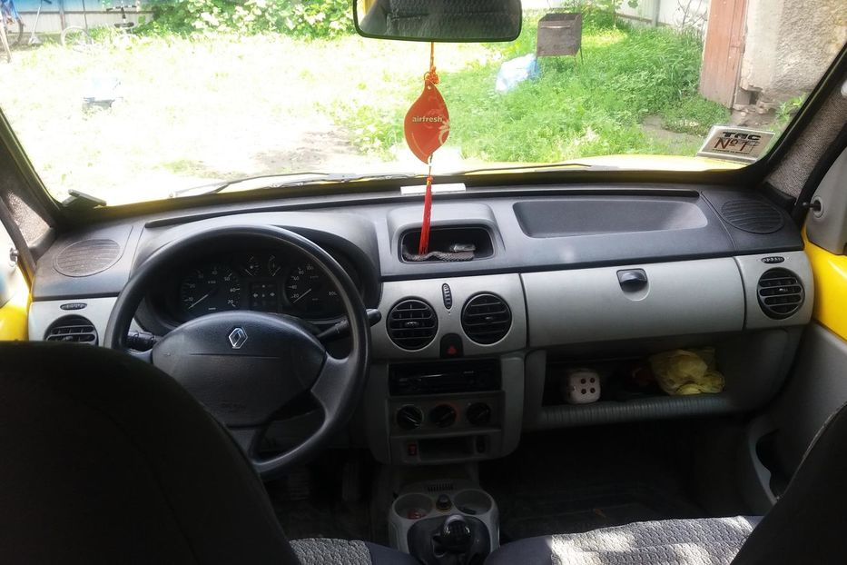 Продам Renault Kangoo пасс. 2003 года в Ровно