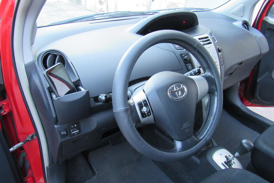 Продам Toyota Yaris Luna 2007 года в Киеве
