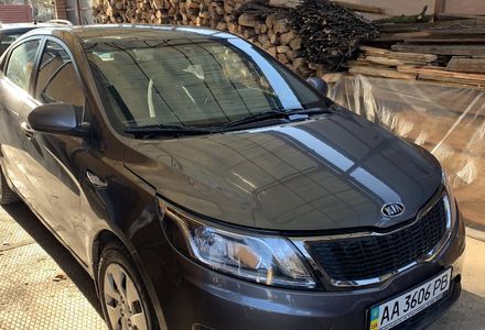 Продам Kia Rio 1.4 автомат + газ 2012 года в Киеве