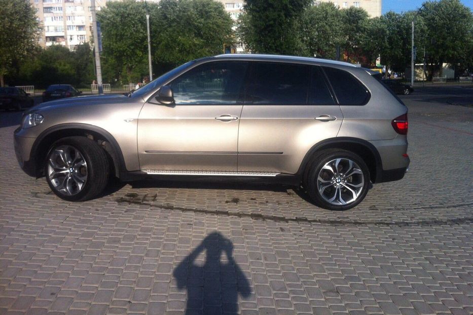 Продам BMW X5 3.0 xDrive 2010 года в Львове