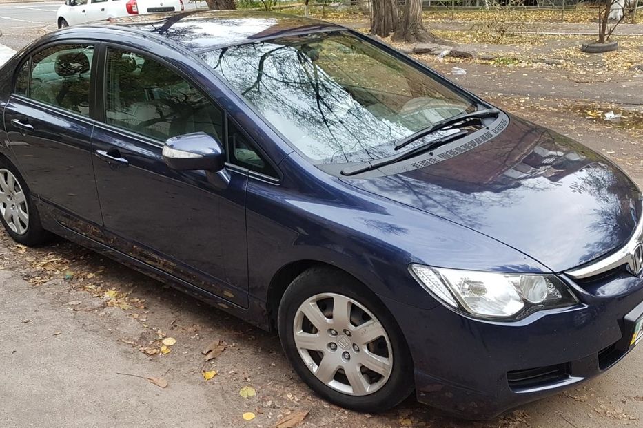 Продам Honda Civic 4D 2008 года в Киеве