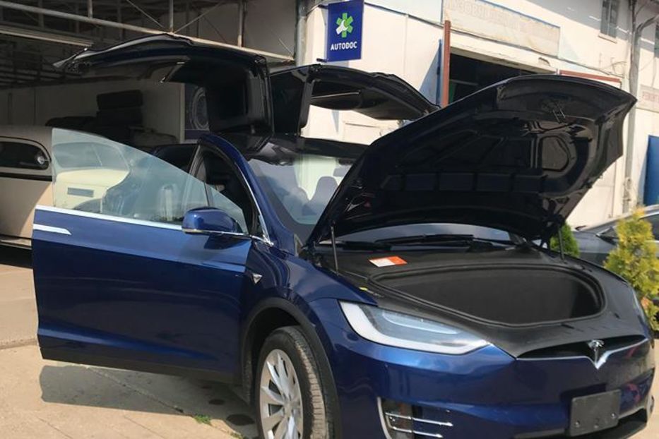 Продам Tesla Model X 2018 года в г. Стрый, Львовская область