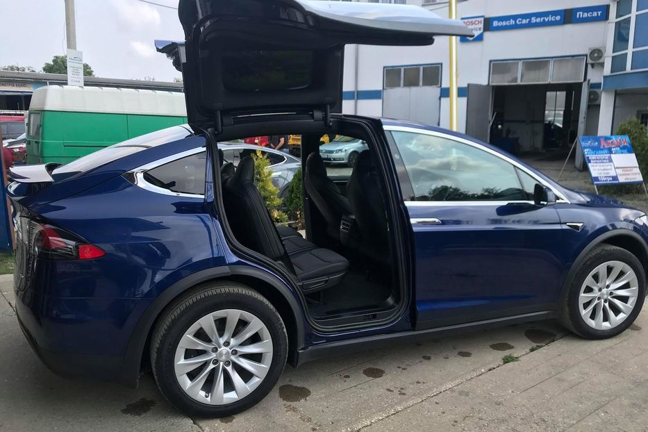 Продам Tesla Model X 2018 года в г. Стрый, Львовская область