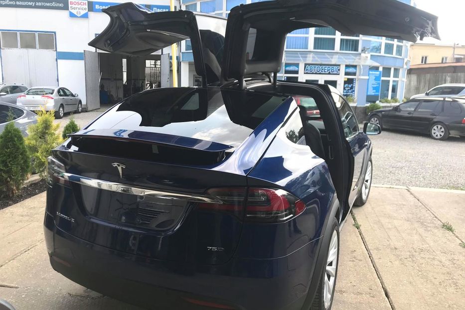 Продам Tesla Model X 2018 года в г. Стрый, Львовская область