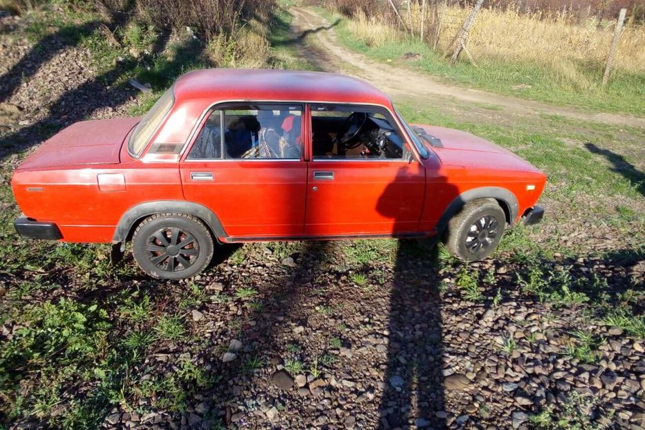 Продам ВАЗ 2105 Седан 1987 года в Ужгороде